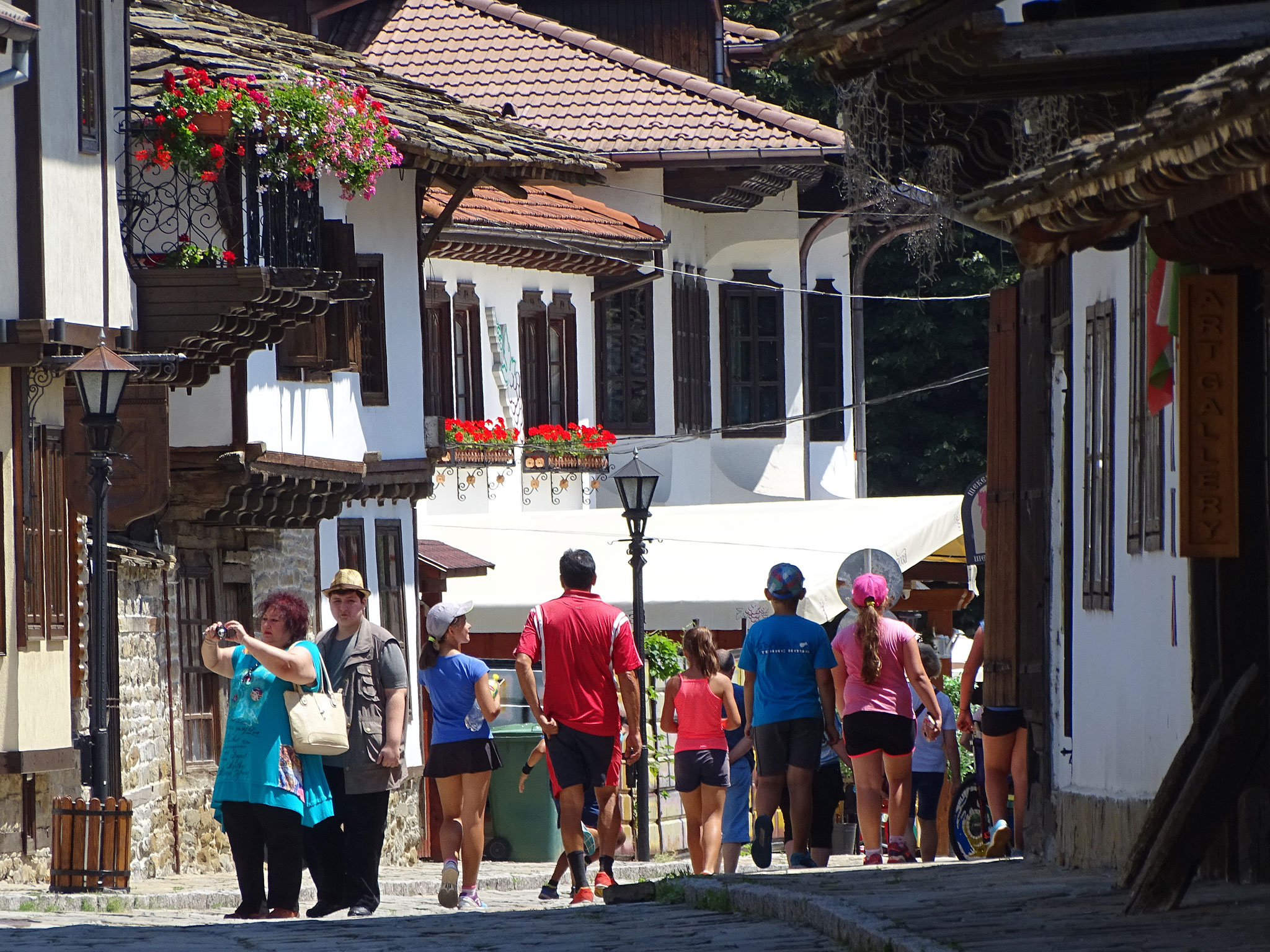 Tryavna (Photo license: CC BY 2.0)